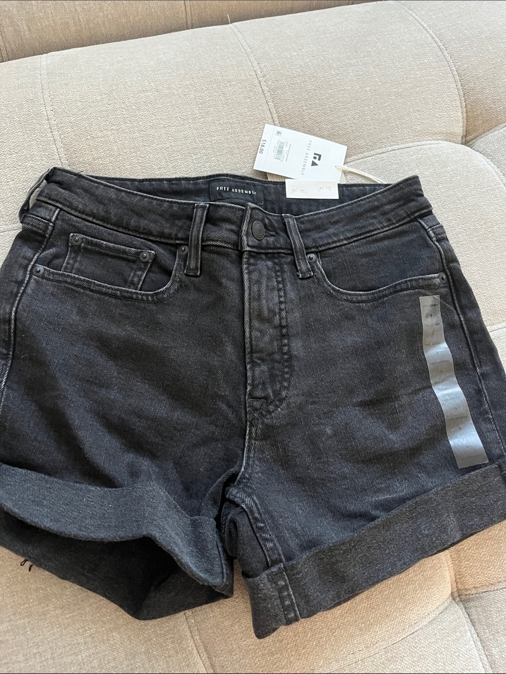 Women's Black Roll-Cuff Denim Shorts